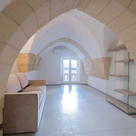 Dimora Barocca Luxury Suites Lecce Exterior foto