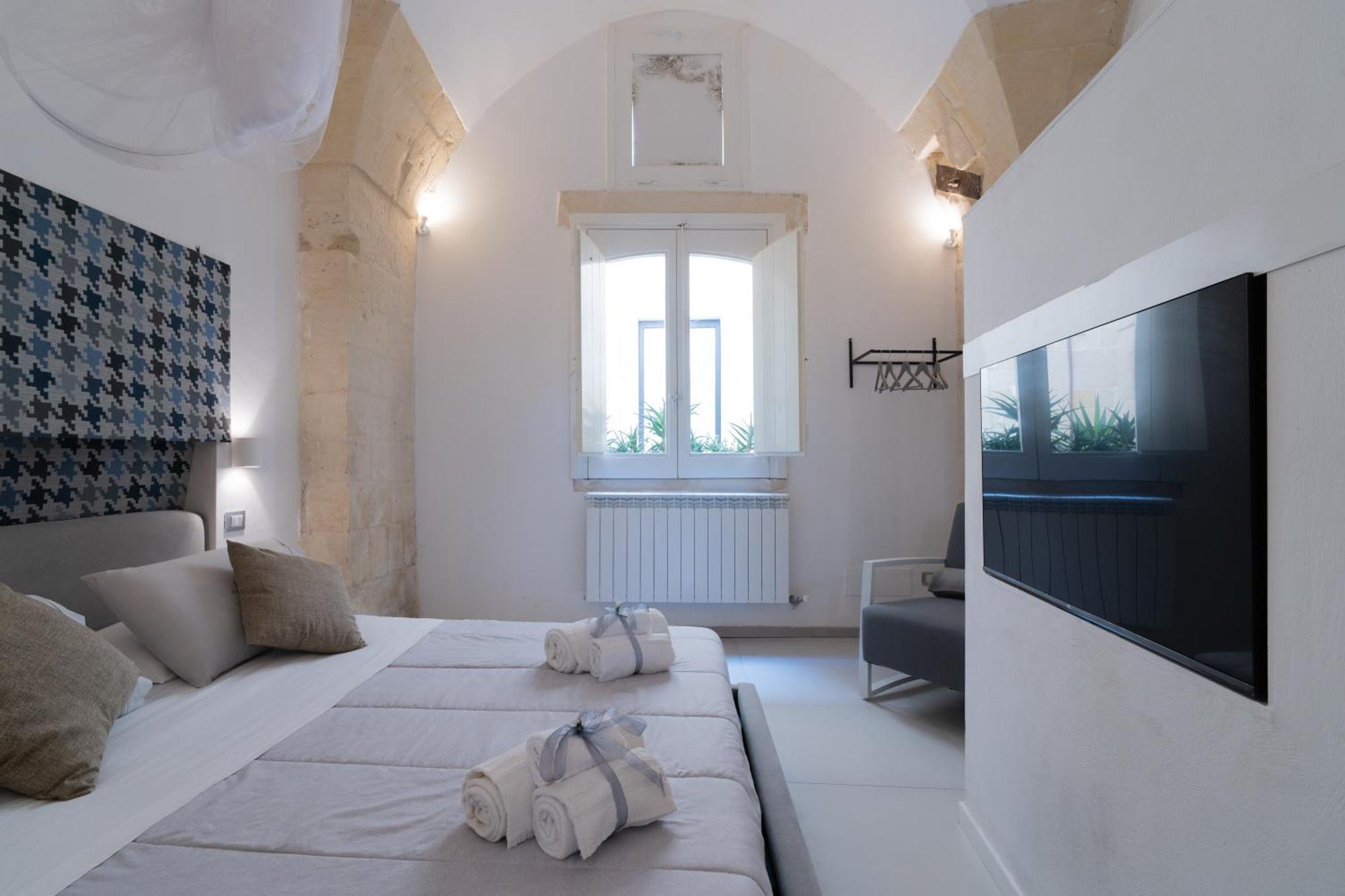Dimora Barocca Luxury Suites Lecce Exterior foto